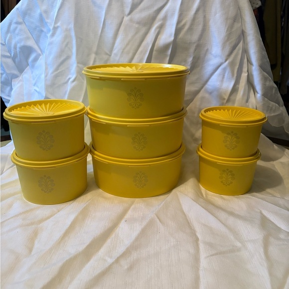 Vintage Tupperware Yellow Canister Collection Set of 7 - Picture 2 of 16